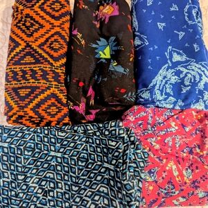 LuLaRoe Woman Leggings Set - Orange, Black, Blue, Red Patterns Tall And Curvy